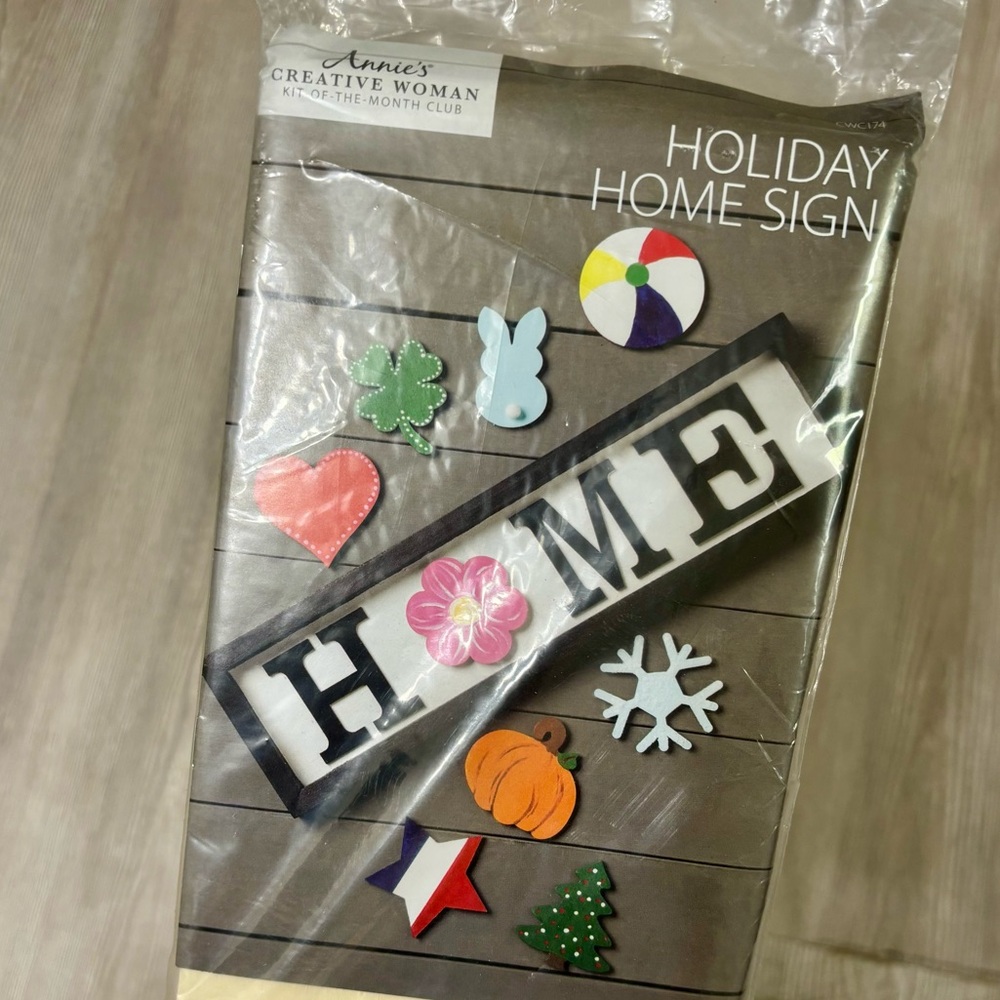 NWT Annie’s Creative Woman DIY Wood Interchangeable Home Sign Decor